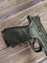 SMITH & WESSON .40 M&P 40 DKPD Police Trade In w/ Hogue Grip - 4 of 6