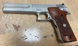 SMITH & WESSON 662 Aluminum Frame - 1 of 7