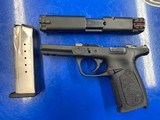 SMITH & WESSON SD40 - 3 of 4