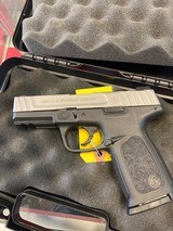 SMITH & WESSON SD9VE - 1 of 1