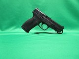 SMITH & WESSON M&P40 2.0 - 2 of 7