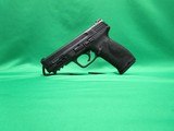 SMITH & WESSON M&P40 2.0 - 3 of 7