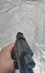 GLOCK 17 Gen 2 - 4 of 5