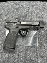 SMITH & WESSON SMITH & WESSON PERFORMANCE CENTER M&P40 M2.0 PRO SERIES - 1 of 7