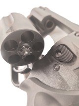 TAURUS M605 w/Original Box, 2 Grips, Lock - 4 of 5