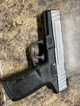 SMITH & WESSON SD9 VE - 1 of 2
