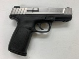 SMITH & WESSON SD40 VE - 1 of 5