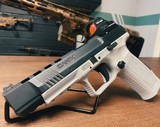 CANIK CANIK TP9SF - 1 of 2