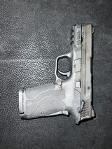 SMITH & WESSON M&P 9 SHIELD EZ M.20 - 1 of 3