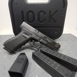 GLOCK g22 22 gen 3 POLICE TRADE-IN - 1 of 7