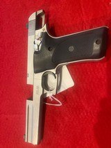 SMITH & WESSON MODEL 2206 - 5 of 6