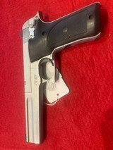 SMITH & WESSON MODEL 2206 - 3 of 6
