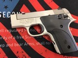 SMITH & WESSON 2213 - 4 of 7