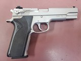 SMITH & WESSON MOD 4506-1 - 2 of 5