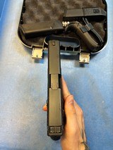 GLOCK g17 gen 4 night sights - 5 of 5