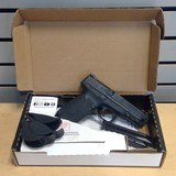 SMITH & WESSON LE M&P M2.0 - 1 of 3