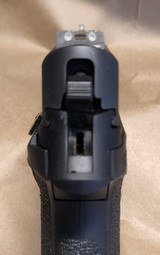 SIG SAUER P226 - 3 of 5