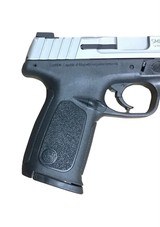 SMITH & WESSON SD40VE - 5 of 6