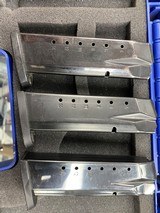 SMITH & WESSON M&P 40 - 5 of 7