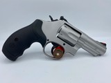 SMITH & WESSON 66-8 COMBAT MAGNUM - 2 of 6