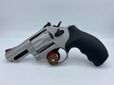 SMITH & WESSON 66-8 COMBAT MAGNUM - 1 of 6