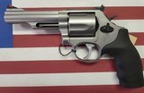 SMITH & WESSON 686 PLUS - 1 of 1