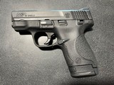 SMITH & WESSON M&P40 SHIELD - 1 of 2