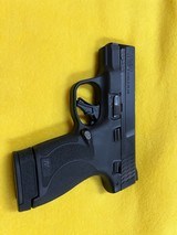 SMITH & WESSON M & P Shield Plus - 1 of 7