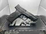 SMITH & WESSON M&P9 M2.0 - 3 of 4