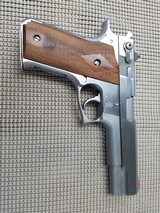 SMITH & WESSON MODEL 645 - 2 of 7