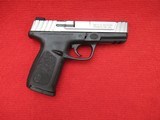 SMITH & WESSON SD9 VE 9MM LUGER (9X19 PARA) - 1 of 3