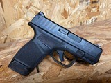 SPRINGFIELD ARMORY HELLCAT 9MM LUGER (9X19 PARA) - 1 of 3