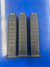 GLOCK 17 g17 gen 5 - 4 of 4