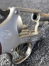 TAURUS MODEL 82 - 5 of 6