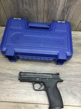 SMITH & WESSON M&P9 - 2 of 5