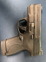SMITH & WESSON M&P9 SHIELD PLUS - 2 of 5