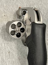 SMITH & WESSON 638-3 - 2 of 5