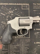 SMITH & WESSON MODEL 642-1 PRO SERIES - 2 of 4