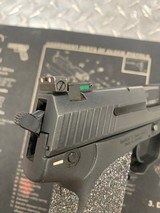 HECKLER & KOCH USP 45 Auto - 4 of 4