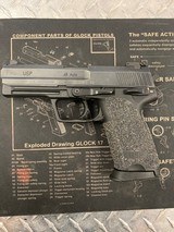 HECKLER & KOCH USP 45 Auto - 1 of 4