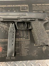 HECKLER & KOCH USP 45 Auto - 3 of 4