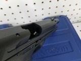 SMITH & WESSON M&P 9 - 4 of 7