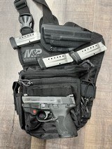 SMITH & Wesson M&P9 SHIELD M2.0 CARRY AND RANGE KIT - 1 of 3