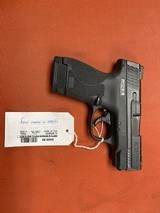 SMITH & WESSON M&P9 SHIELD PERFORMANCE CENTERM2.0 - 2 of 2