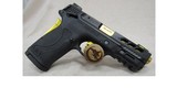 SMITH & WESSON M&P380 SHIELD EZ PERFORMANCE CENTER M2.0 GOLD - 3 of 5
