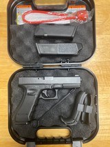 GLOCK 17 G17 GEN 4 9MM - 1 of 3