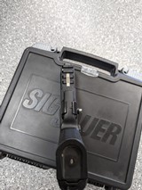 SIG SAUER SP2022 - 2 of 8