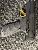 BROWNING BUCK MARK FLUTE LITE UFX - 5 of 7