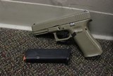 GLOCK G17 GEN 5 - 2 of 3