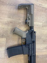 ANDERSON MANUFACTURING am15 two tone Magpul Angled Foregrip Grip - 6 of 7